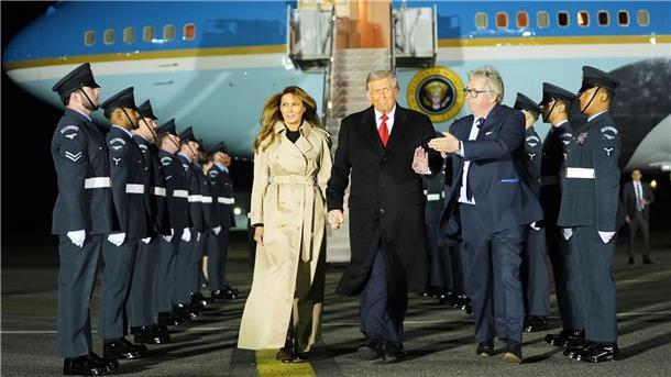 Im Schatten der Epstein-Affäre: Trump heute beim König Donald Trump ist zum Staatsbesuch in Großbritannien eingetroffen.