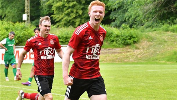 Taktik des MTV Hesedorf geht bei 2:0-Erfolg beim FC Nordheide voll auf Doppeltorschütze Kristian Reitmann.
