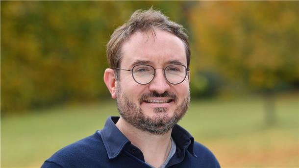 Dr. Robert Hitsch ist Chefarzt und leitet die Klinik für Psychiatrie und Psychotherapie am Ameos-Klinikum Seepark Geestland.