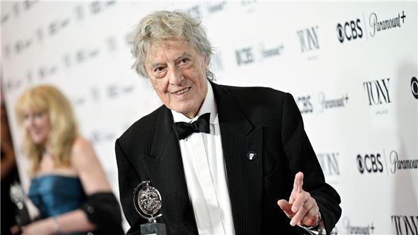 Tony Awards in New York verliehen Dramatiker Tom Stoppard wurde für sein Stück „Leopoldstadt“ ausgezeichnet.