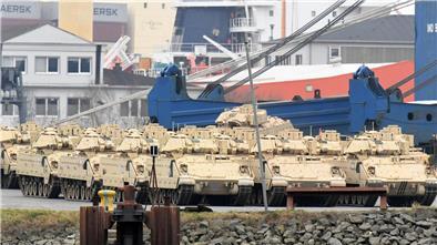 Amerikanische Schützenpanzer in Bremerhaven