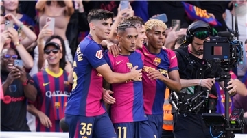 Dürfen wohl bald die Meisterschaft bejubeln: Die Spieler des FC Barcelona.