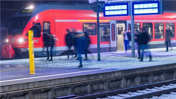 Interesse an 49-Euro-Ticket groß Durch die Einführung des Deutschlandtickets dürfte die Zahl der Fahrgäste stark zunehmen, nicht nur im Freizeitverkehr.