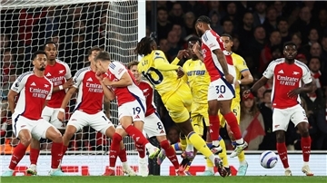 Eberechi Eze erzielte beim FC Arsenal das erste Tor für Crystal Palace.