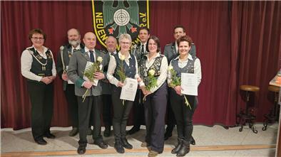 Ehrungen für langjährige Mitgliedschaft standen beim Schützenverein Neuenlandermoor an.