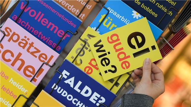 Umfrage: Sprechen junge Menschen weniger Dialekt? „Ei gude wie?“: Laut einer Umfrage sind immer weniger Menschen ihren eigenen Angaben zufolge solcher Sprachperlen nicht mehr mächtig.