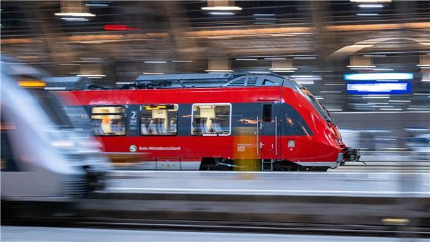 Streik-Ende: Regulärer Fahrplan bei Bahn wieder angelaufen Eigentlich sollte der Ausstand sowohl im Personen- als auch im Güterverkehr bis heute Abend, 18.00 Uhr, andauern.