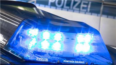 Ein 23 Jahre alter Motorradfahrer wird bei einem Unfall in Oldenburg schwerstverletzt. (Symbolbild)