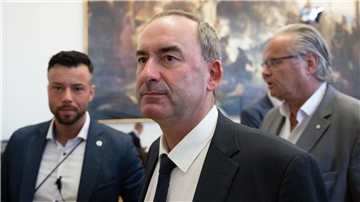 Ein Antrag von Grünen und SPD auf Entlassung von Hubert Aiwanger wurde abgelehnt.