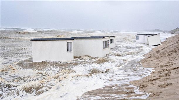 EU-Kommission: Mit mehr Daten besser an Klimakrise anpassen Ein aufziehendes Unwetter führte im vergangenen Sommer in Skandinavien zu Überschwemmungen, Bränden und Wasserschäden.