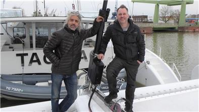 Ein Bild aus hoffnungsvolleren Zeiten: Martin Hafner (links) und Patrik Rohrer rechts an Bord der „Bam-Bam“, im Hintergrund die „Tac Tac“.