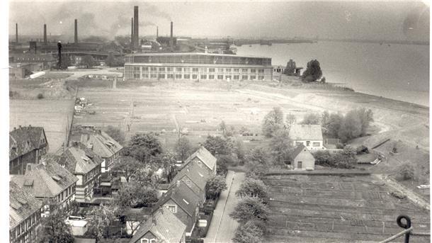 Ein Blick auf die Kabelkolonie, Felten und die Preußag-Hütten.