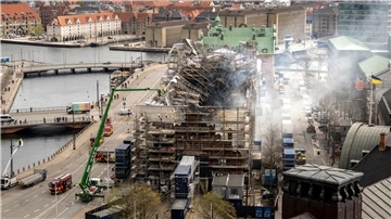 Ein Blick auf die Überreste der alten Börse in Kopenhagen.