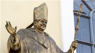 Ein Briefwechsel zwischen dem damals noch Kardinal Ratzinger, späteren Papst, und dem Erzbistum München ist bekannt geworden.