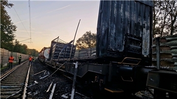 Ein Güterwaggon hatte in der Region Hannover Feuer gefangen.