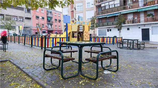 Ein Minderjähriger ist am Sonntag gegen 23 Uhr in Villaverde im Süden der spanischen Hauptstadt erschossen worden.