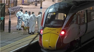 Ein Mitarbeiter der Bahn wurde bei dem Angriff zum Helden.