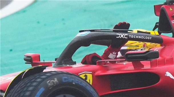 „Mit dem breitesten Lächeln“ - Hamilton-Mission hat begonnen Ein neuer Helm in Gelb für Lewis Hamilton.