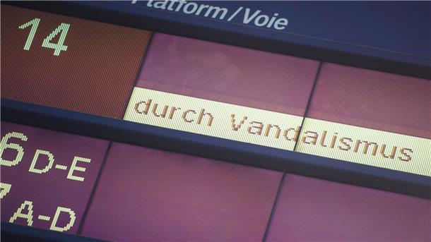 Ein Sabotageakt hat den Fernverkehr der Deutschen Bahn zwischen Hamburg und Berlin schwer beeinträchtigt.