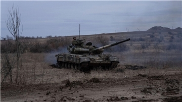 Ein ukrainischer Panzer in der Nähe von Bachmut.