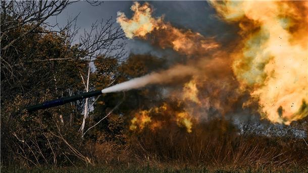 Ein ukrainischer Panzer in der Nähe von Bachmut in der Region Donezk im Osten der Ukraine.