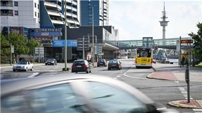 Autos auf der Columbusstraße