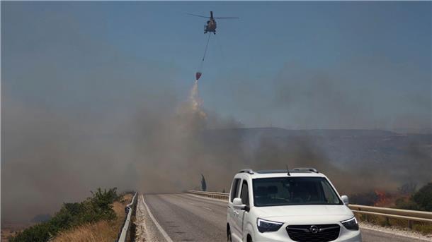 Weiterer Waldbrand in Westtürkei - Flughafen teils gesperrt Ein Waldbrand Anfang Juli in der Provinz Izmir (Archivbild)