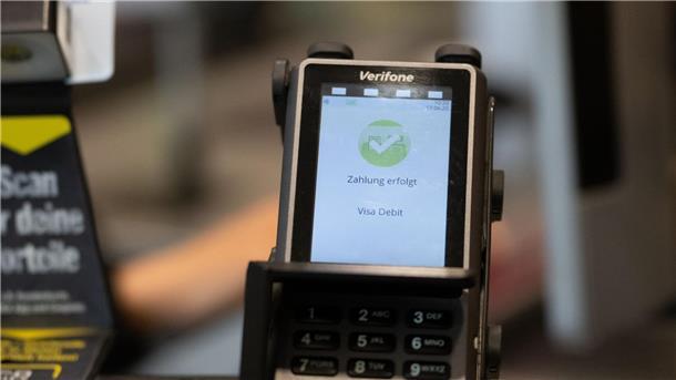 Ein Zahlungsterminal im Supermarkt. (Symbolbild)