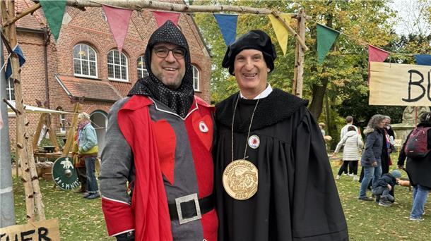 Einblicke in die Zeit der Reformation boten Martin Luther (Andreas Hannemann) und Junker Jan (Jan Lausch).