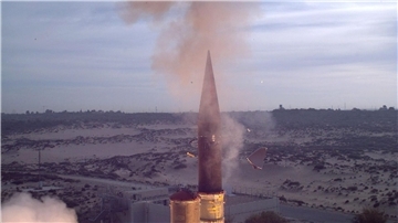 Eine „Arrow-3“-Abfangrakete der israelischen Armee.