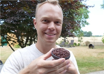 Eine Idee aus Beverstedt: Florian Kirstein möchte aus einem Restprodukt der Landwirtschaft Öle für die Kosmetikindustrie herstellen.