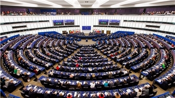 Eine knappe Mehrheit der Abgeordneten stimmte dafür, noch keine finalen Verhandlungen mit den EU-Staaten aufzunehmen. 