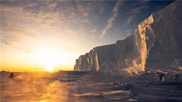 Atka-Bucht mit Eis in der Antarktis