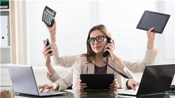 Multitasking erhöht den Stresspegel, und die Qualität der Arbeit leidet.