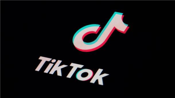 Erster US-Bundesstaat verbietet Tiktok ab 2024 Eine neue Regelung würde es App-Stores ab 1. Januar 2024 untersagen, Tiktok anzubieten, und das Unternehmen dürfte nicht mehr in Montana tätig sein. Mit Klagen gegen das Verbot wird gerechnet.