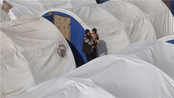 Eine Notunterkunft im syrischen Salqin.