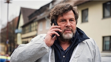 Eine private Nachricht bringt Berg aus der Fassung.