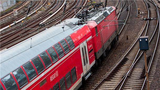 Eine Regionalbahn der Deutschen Bahn.