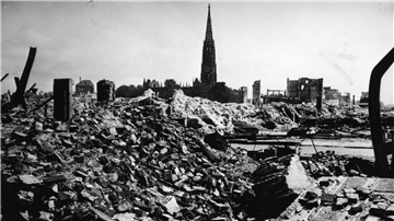 Geestemünde und das Zentrum sind zu einem Großteil durch die Bomben des Zweiten Weltkriegs zerstört.