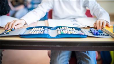 Eine Umfrage der GEW unter Lehrern in Bremerhaven ergab, dass es zu wenig Personal an den Schulen gibt.
