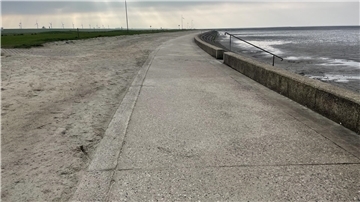 Wird Dorum zu Klein-Cuxhaven? Neue Strandpromenade soll Kreisstadt als Vorbild haben Betonweg an der Küste von Dorum