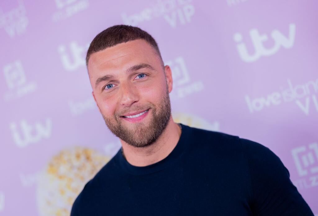 Sylvie Meis: Promis haben es bei der Partnersuche schwerer Einer der neuen Kandidaten der Show „Love Island VIP“ ist Dschungelkönig Filip Pavlovic. (Archivbild)