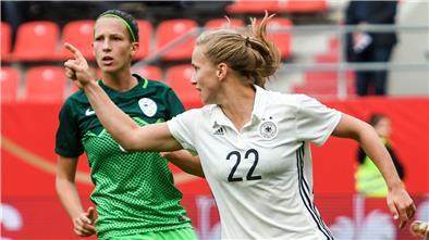 Eines ihrer letzten Tore im Trikot der Deutschen Frauen-Fußball-Nationalmannschaft schoss Tabea Kemme vor etwas mehr als drei Jahren im WM-Qualifikationsspiel gegen Slowenien. Insgesamt erzielte die gebürtige Geversdorferin in 47 Länderspielen sechs Tore.