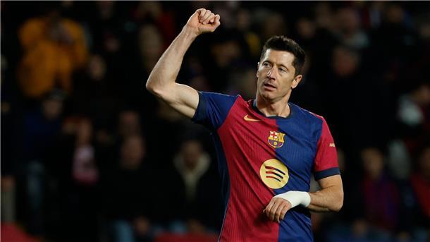 Barcelona im Torrausch: Fünferpack in einer Halbzeit Eingewechselt und schon erfolgreich: Robert Lewandowski.