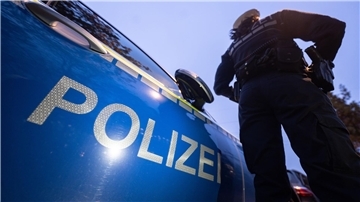 Einsatzkräfte haben Wohnungen von Islamisten in Bremen durchsucht. (Symbolbild)