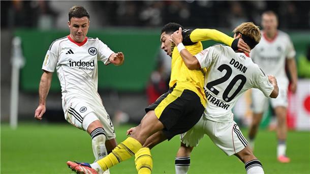 Eintracht Frankfurt und Borussia Dortmund lieferten sich einen packenden Pokal-Kampf.