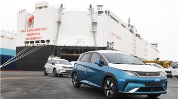 Elektrisch aus China: Die „BYD Explorer No.1“ brachte 4000 Neufahrzeuge. Die Ankunft des Schiffes gilt als der Beginn einer chinesischen Marktoffensive in Europa.