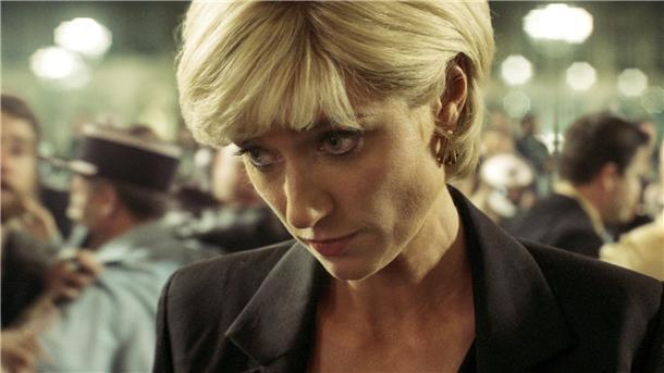 Elizabeth Debicki als Diana in „The Crown“.