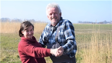 Elke und Johann Evers üben hier zwar schon mal. Tatsächlich wollen sie bei der Show aber nicht mitmachen, sondern sich auf die Organisation der Veranstaltung konzentrieren.