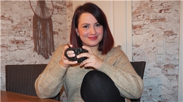 Emily Zimmermann sorgt als Traurednerin dafür, dass der schönste Tag für Paare noch schöner wird.